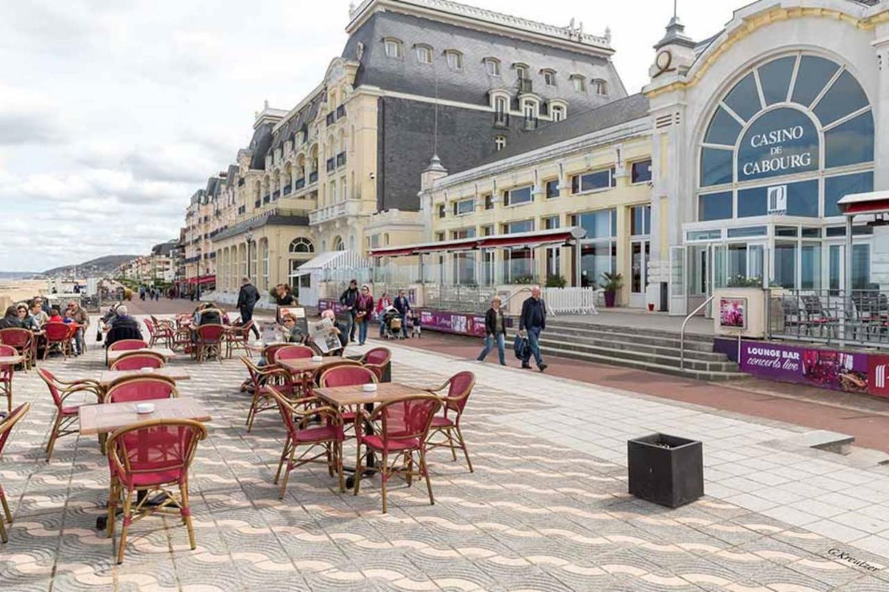 Charmant 2 Pieces A 500 M Des Plages Et Du Centre Cabourg Bagian luar foto